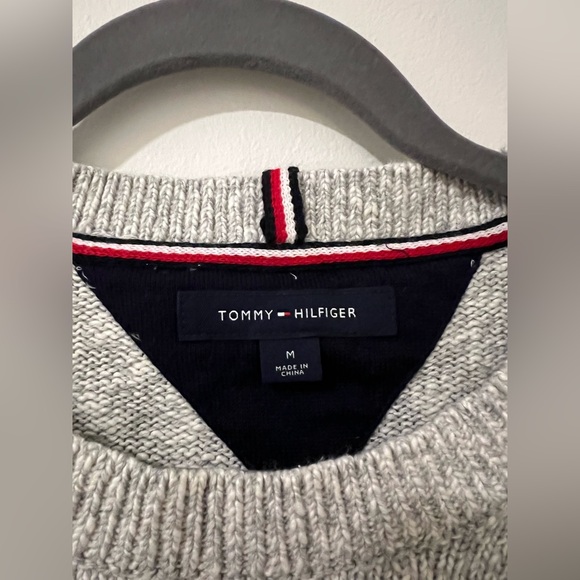 Tommy Hilfiger Gray Sweater - Picture 4 of 4